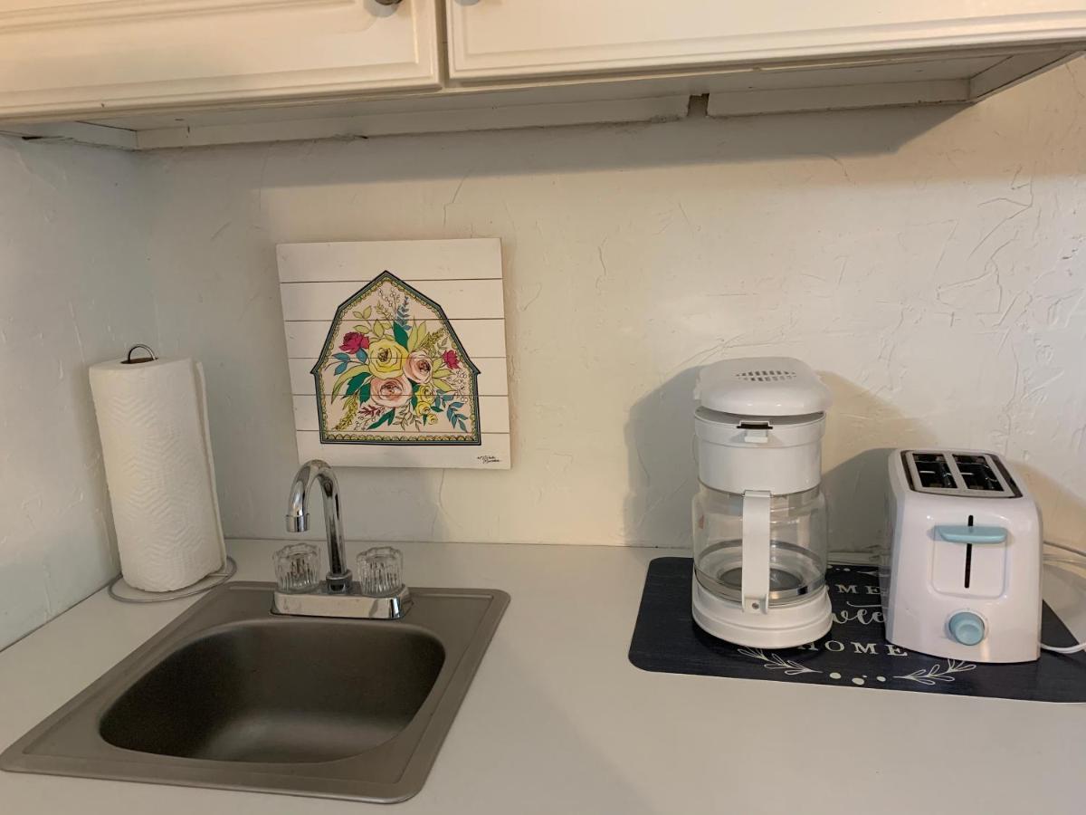 Cozy Studio Only 10 Minutes By Car Of Siesta Key Sarasota Eksteriør bilde