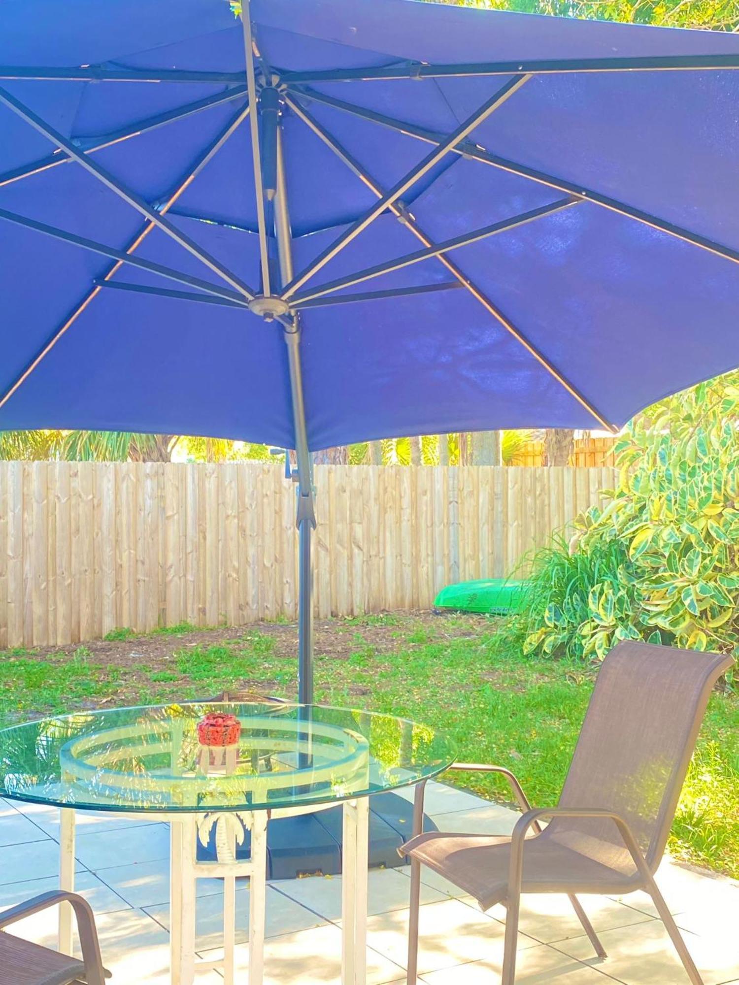 Cozy Studio Only 10 Minutes By Car Of Siesta Key Sarasota Eksteriør bilde